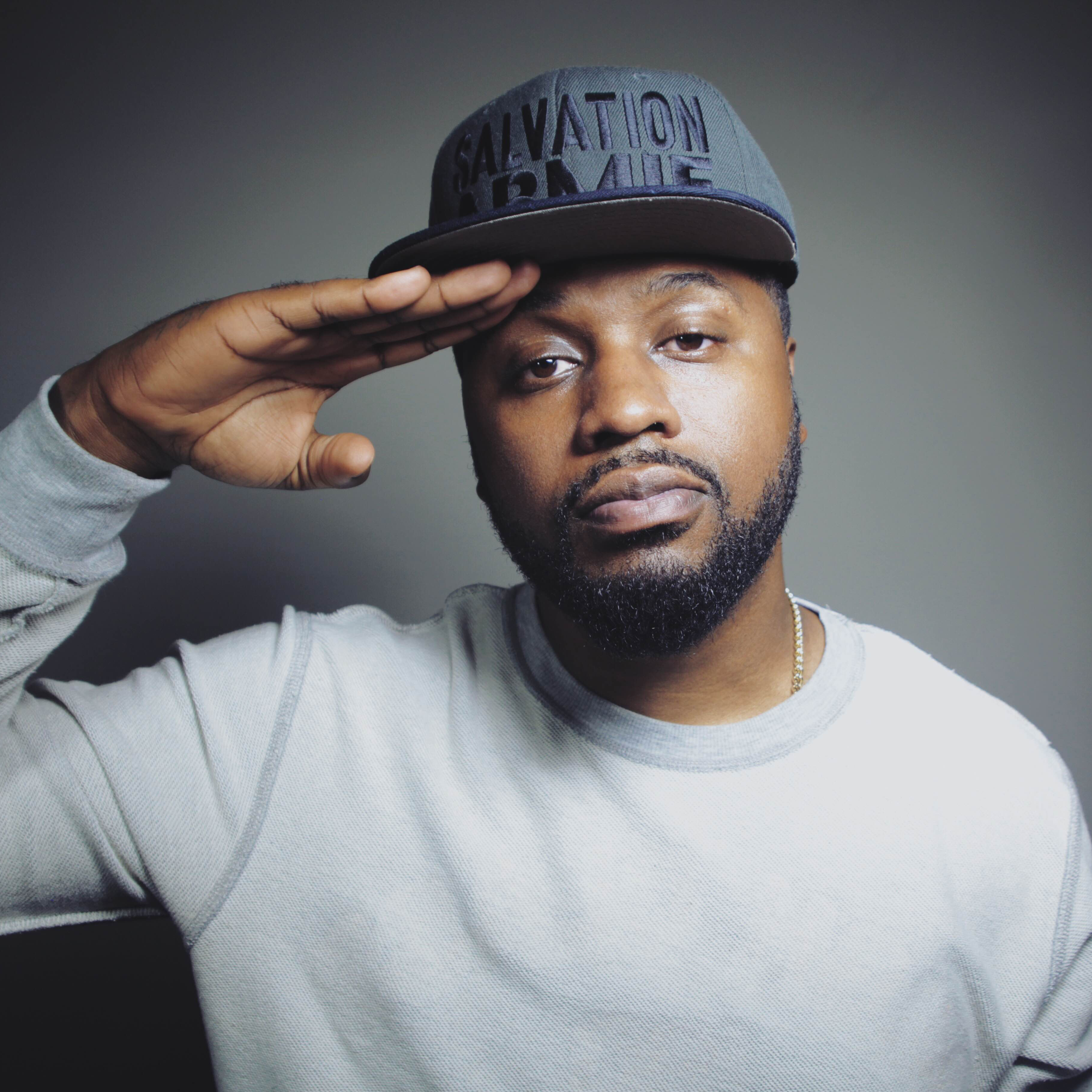 Eshon Burgundy Photo