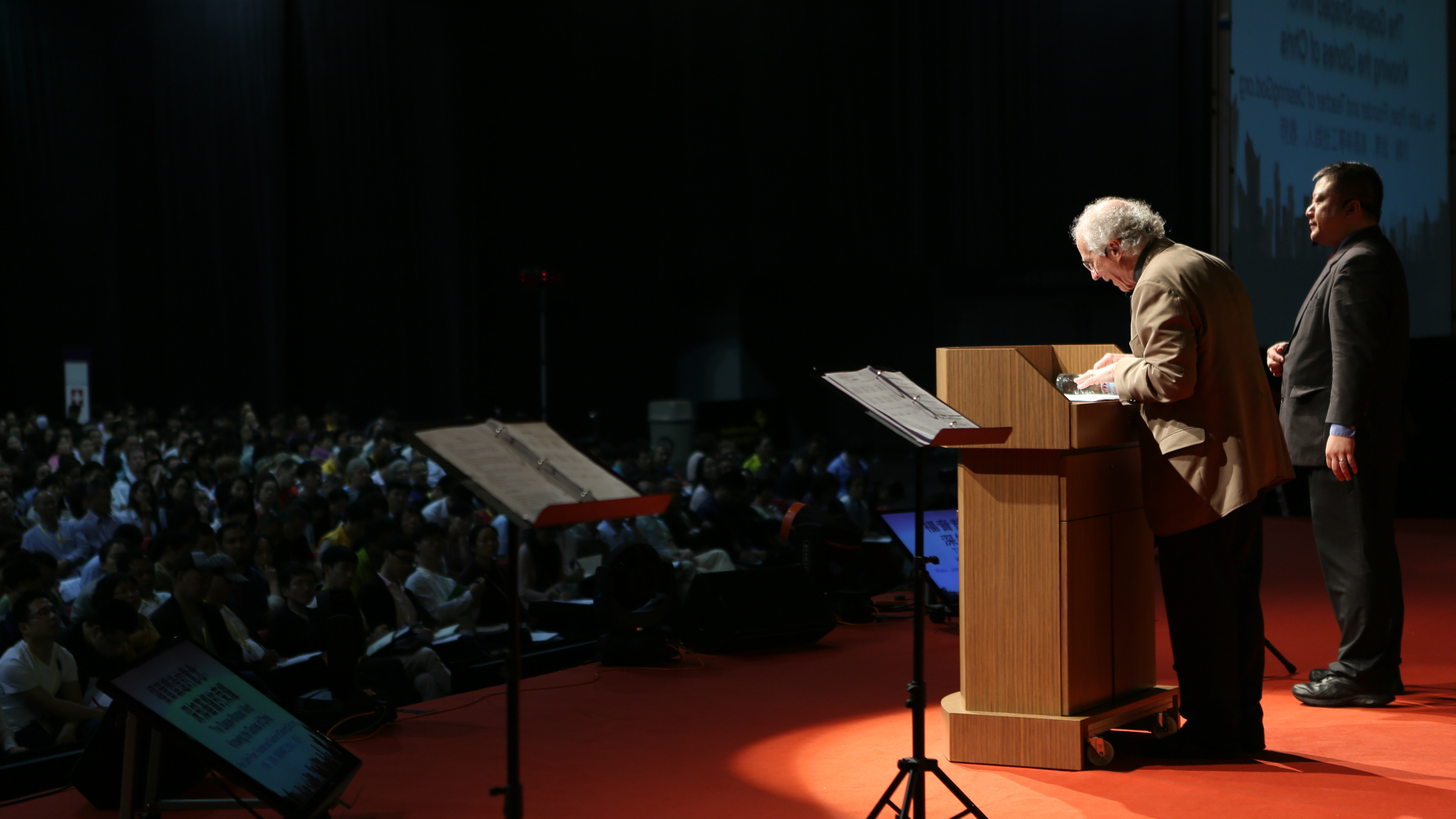 The Gospel-Shaped Mind: Knowing the Glories of Christ