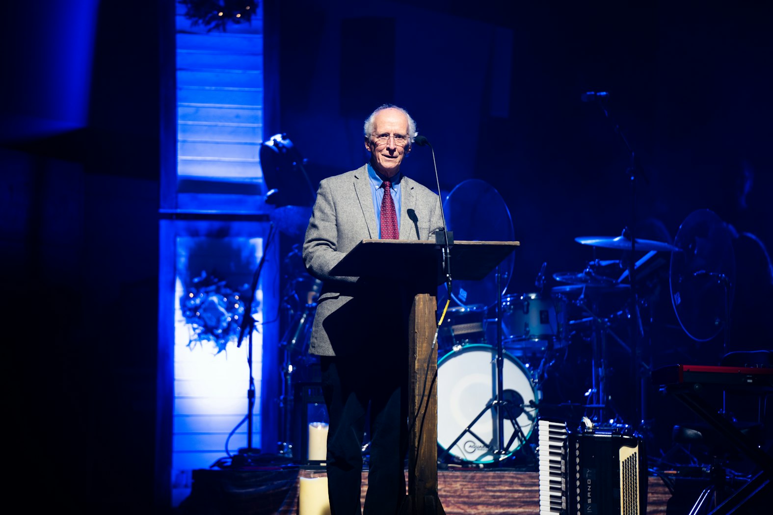 Two Ways to Deal with Jesus: Learning Worship from the Wise Men