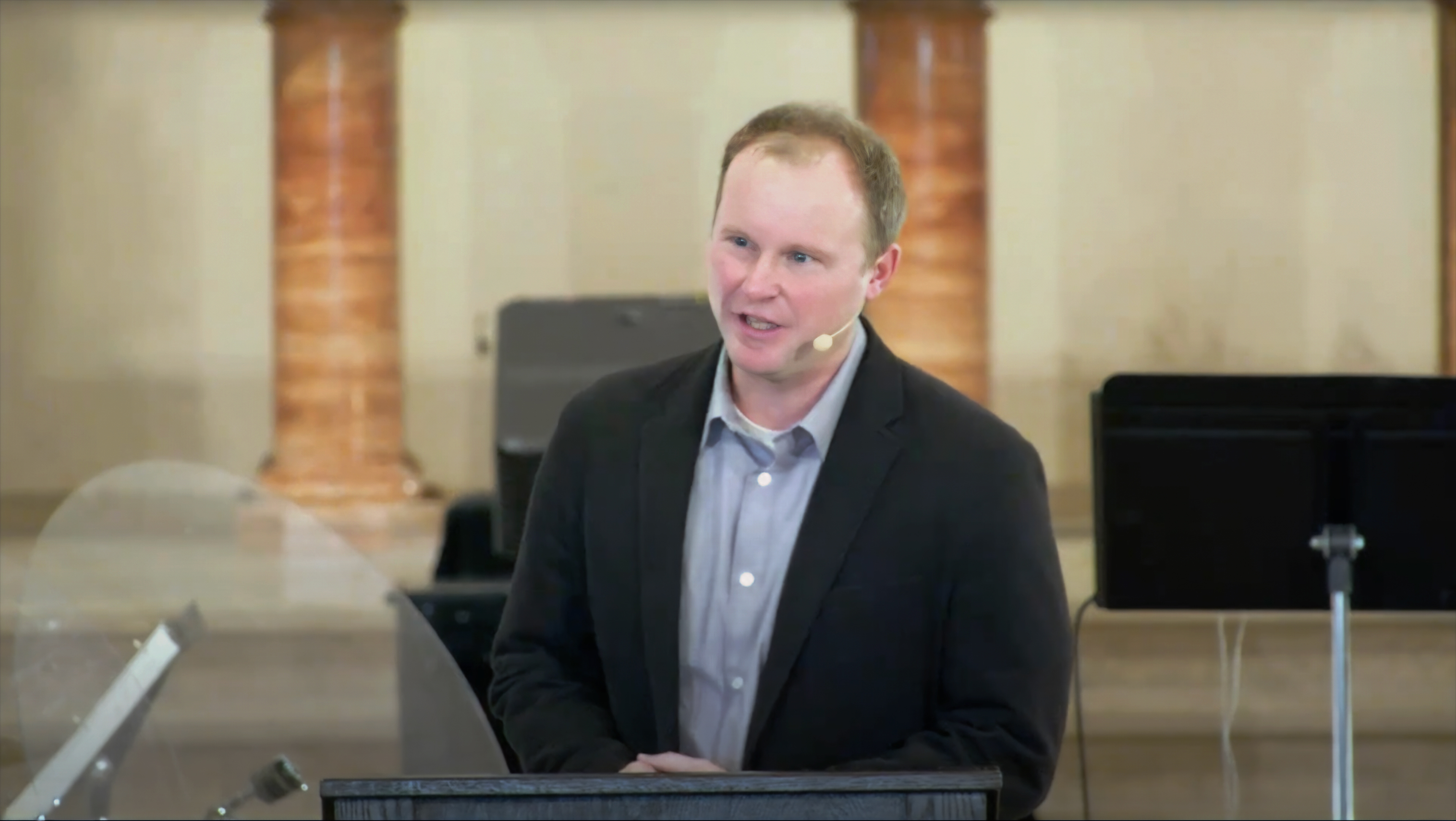 What King Would Come Like This? The Surprising Advent of Jesus